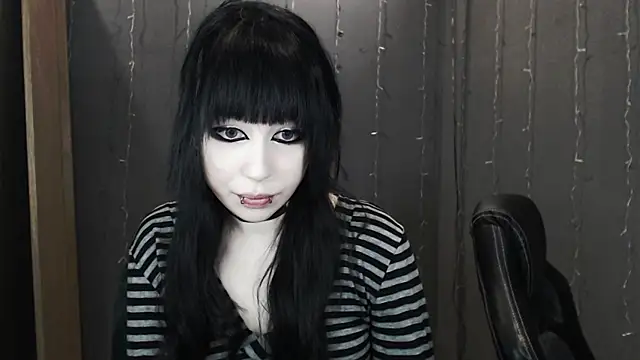 Snapshot of _LUCY_LAVE chatting on 03.31.26 LUCY LAVE online show from 03.31.26