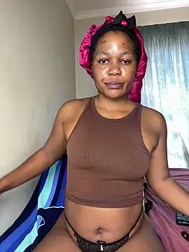 Snapshot of Kikie23 chatting on 04.02.26 Kikie23 online show from 04.02.26