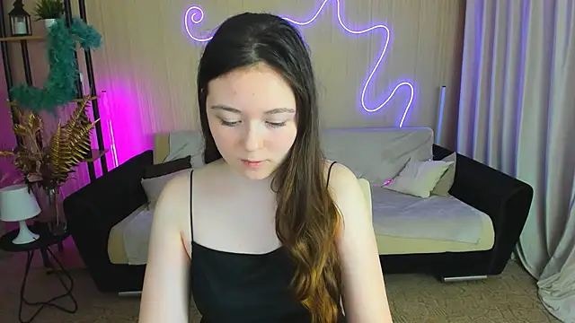 AlluringLookk online show from 10.03.25