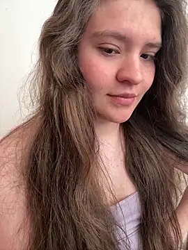 Emilyybennet  online show from 04.13.26