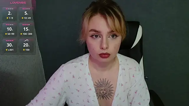 AngelicaHollywood online show from 10.10.25