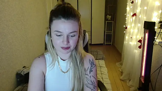 AngelicaHollywood online show from 12.16.25