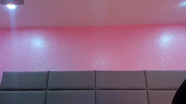 Emilia Bons online show from 04.02.26