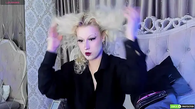 CarolLamb online show from 11.22.25