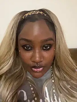 Cocomamii1 online show from 11.03.25