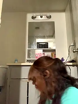 Snapshot of seductiveangeeel chatting on 10.14.25 seductiveangeeel online show from 10.14.25