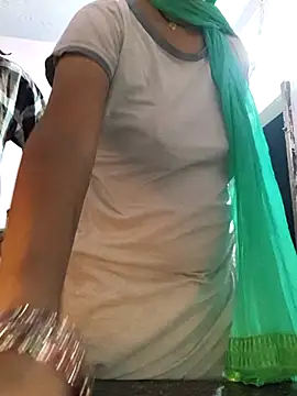 Love-pari077 online show from 10.23.25