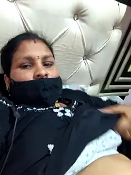 Snapshot of Love-pari077 chatting on 04.09.26 Love-pari077 online show from 04.09.26