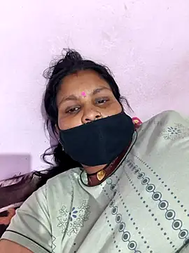 Snapshot of Love-pari077 chatting on 04.15.26 Love-pari077 online show from 04.15.26