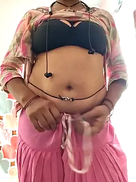 Snapshot of Love-pari077 chatting on 04.28.26 Love-pari077 online show from 04.28.26