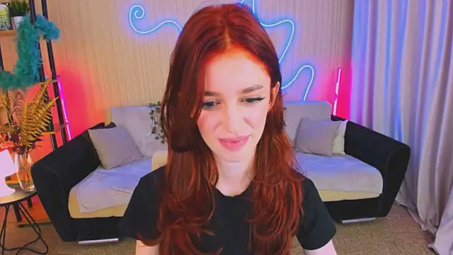 ChristinaConteeree online show from 10.13.25