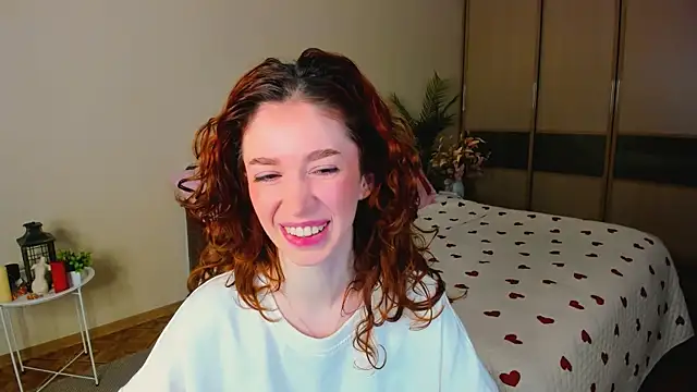 Snapshot of ChristinaConteeree chatting on 04.22.26 ChristinaConteeree online show from 04.22.26