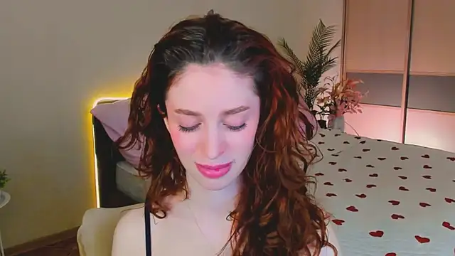 Snapshot of ChristinaConteeree chatting on 04.23.26 ChristinaConteeree online show from 04.23.26