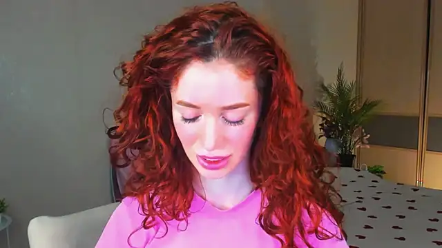 Snapshot of ChristinaConteeree chatting on 07.11.26 ChristinaConteeree online show from 07.11.26