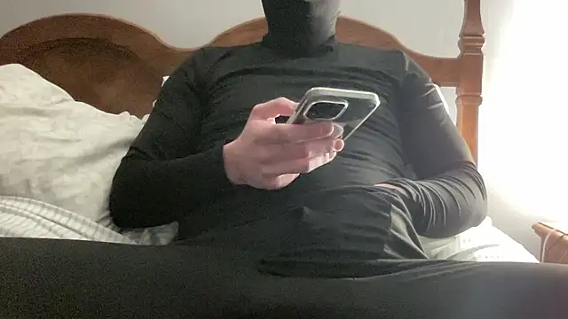 Snapshot of UncutMagic chatting on 01.13.26 UncutMagic online show from 01.13.26