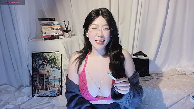 Emmaq996 online show from 03.21.26