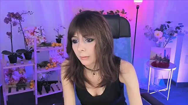 CrystallBloom online show from 12.22.25