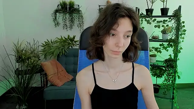 Snapshot of EmmanuellBrown chatting on 02.03.26 EmmanuellBrown online show from 02.03.26