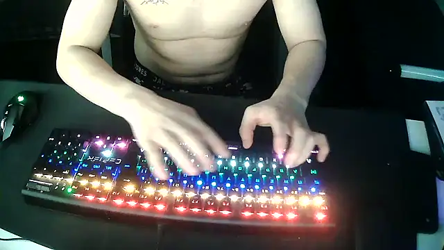 solooboy18 online show from 12.22.25