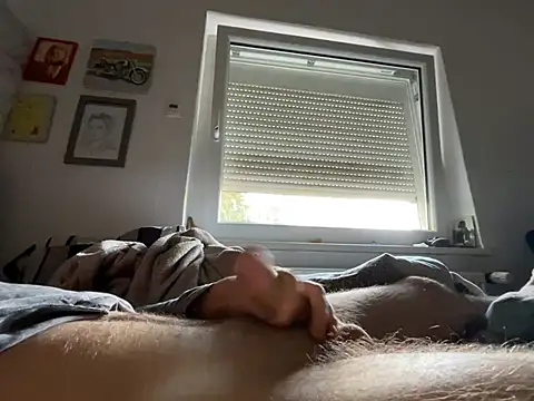 xmilolivex online show from 04.17.26