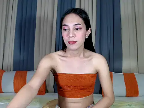 Snapshot of Jadehotcum chatting on 12.16.25 Jadehotcum online show from 12.16.25