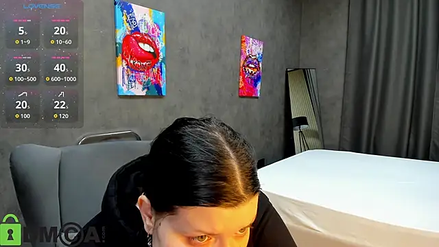 Michele Greenn online show from 10.29.25