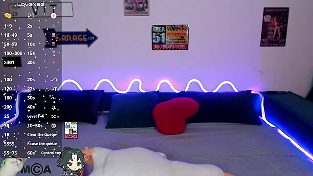 Snapshot of AmourLily chatting on 06.01.26 AmourLily online show from 06.01.26