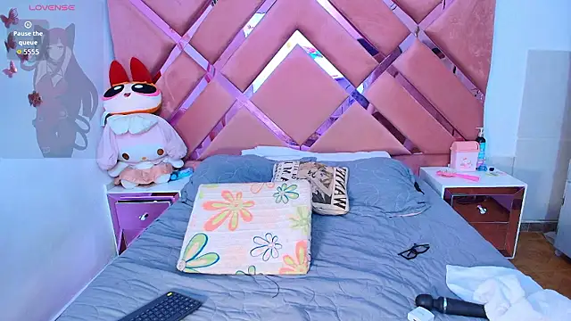 Snapshot of BrittanyBoa chatting on 01.12.26 BrittanyBoa online show from 01.12.26