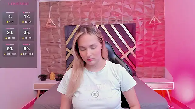 Emmaa white  online show from 02.05.26