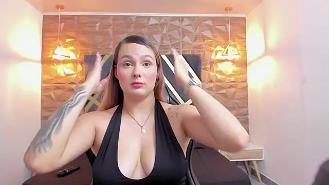 Snapshot of Emmaa_white_ chatting on 04.25.26 Emmaa white online show from 04.25.26
