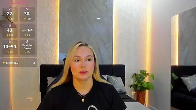 Snapshot of Emmaa_white_ chatting on 06.05.26 Emmaa white online show from 06.05.26