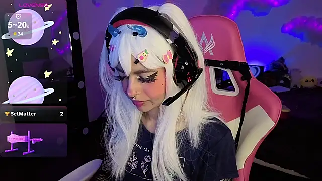 larah uwu online show from 12.02.25