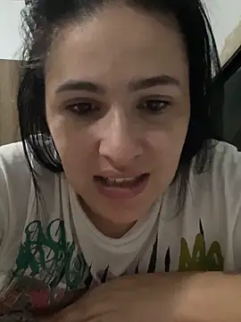 Snapshot of IvettSt_ chatting on 06.15.26 IvettSt online show from 06.15.26