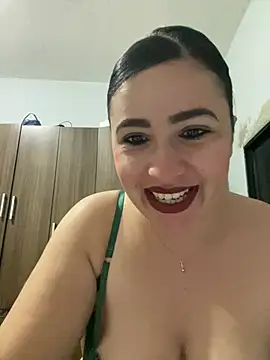 Snapshot of IvettSt_ chatting on 07.18.26 IvettSt online show from 07.18.26