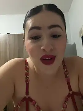 Snapshot of IvettSt_ chatting on 07.19.26 IvettSt online show from 07.19.26