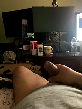 Snapshot of Youngthundercat214 chatting on 01.08.26 Youngthundercat214 online show from 01.08.26