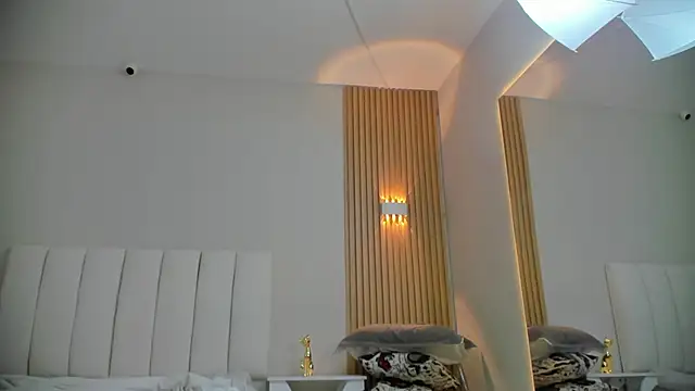 Snapshot of lilyth_adam chatting on 11.13.25 lilyth adam online show from 11.13.25