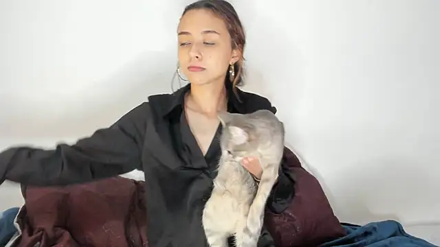 Snapshot of brisazanes chatting on 02.16.26 brisazanes online show from 02.16.26