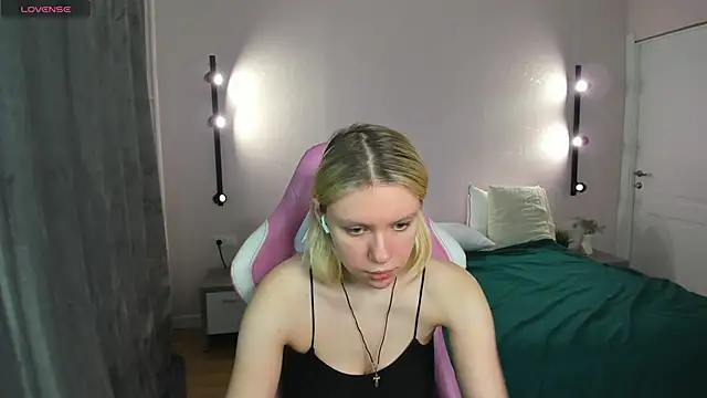 Casey Miller online show from 10.06.25