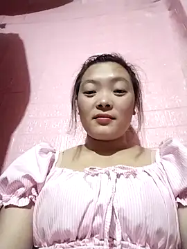 Snapshot of Thuyta chatting on 09.13.25 Thuyta online show from 09.13.25