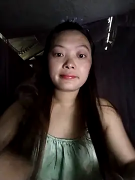 Snapshot of Thuyta chatting on 09.27.25 Thuyta online show from 09.27.25