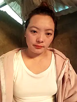 Snapshot of Thuyta chatting on 10.12.25 Thuyta online show from 10.12.25