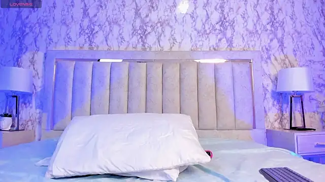 AlaiaMoretti online show from 10.26.25