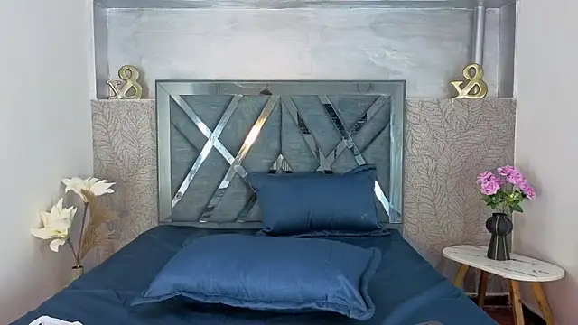  DantFox  online show from 12.02.25