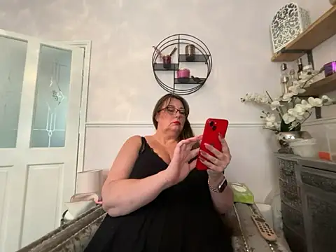 Snapshot of BuxomKitty_BBW chatting on 07.01.26 BuxomKitty BBW online show from 07.01.26