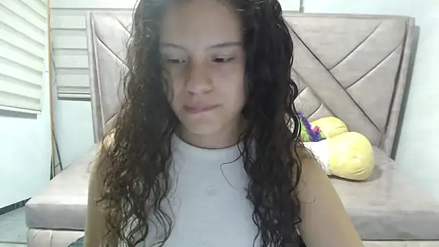 Velvet Moon V online show from 09.22.25