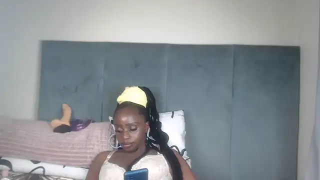 Jah-Queen online show from 11.13.25