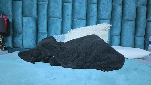 Emma Foxi online show from 04.02.26