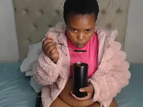 Lolly Ramochele online show from 04.13.26