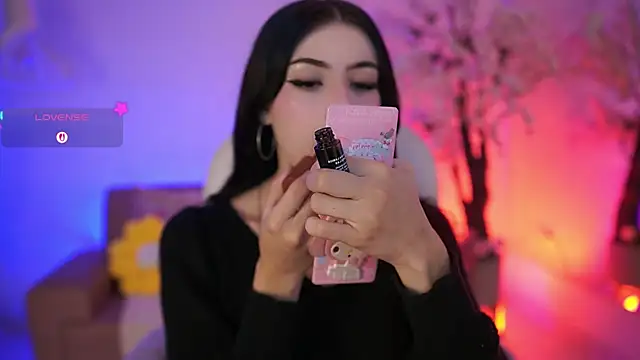 JadeSummerr online show from 04.10.26